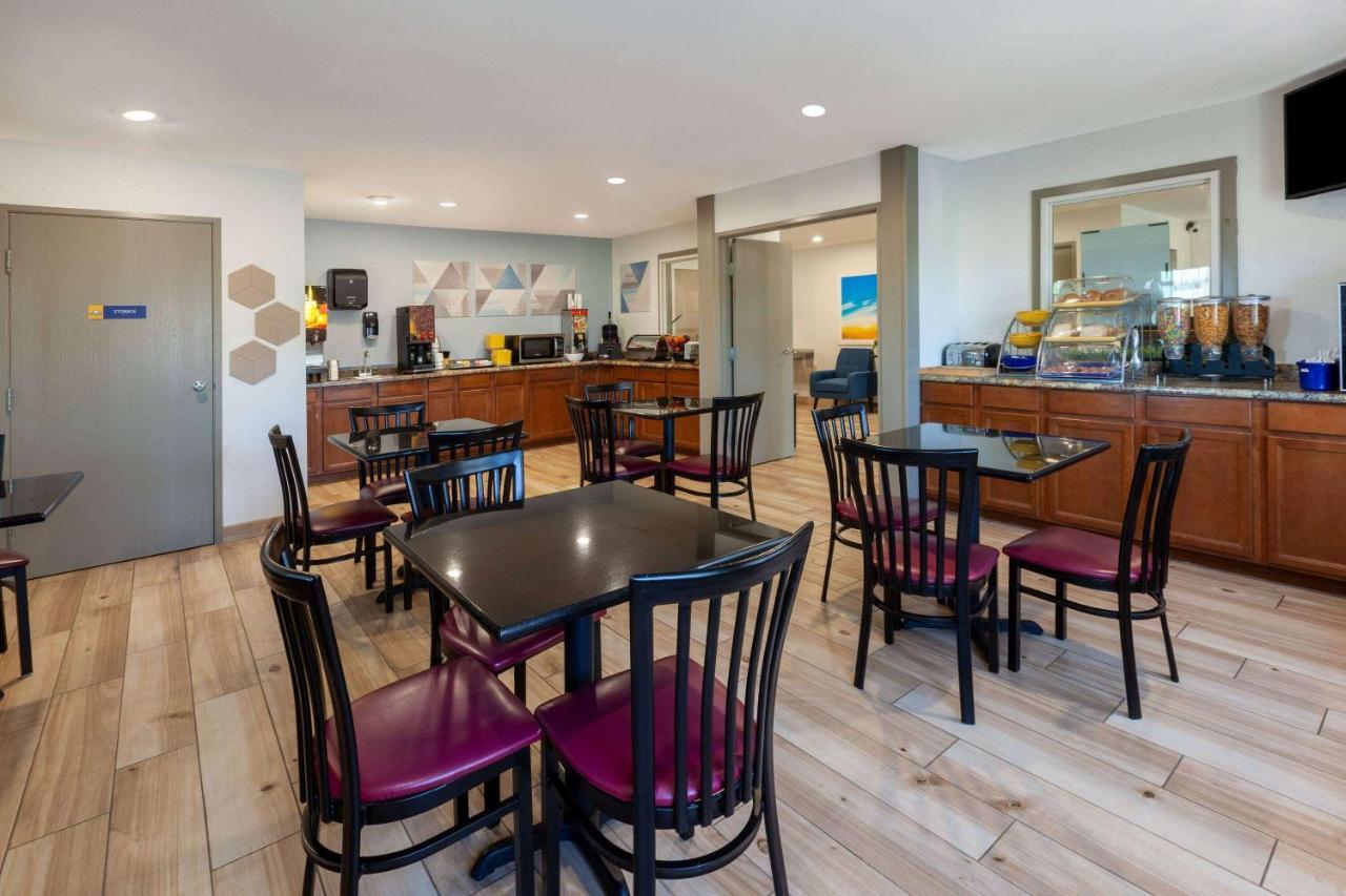 Days Inn By Wyndham Racine/Sturtevant מראה חיצוני תמונה