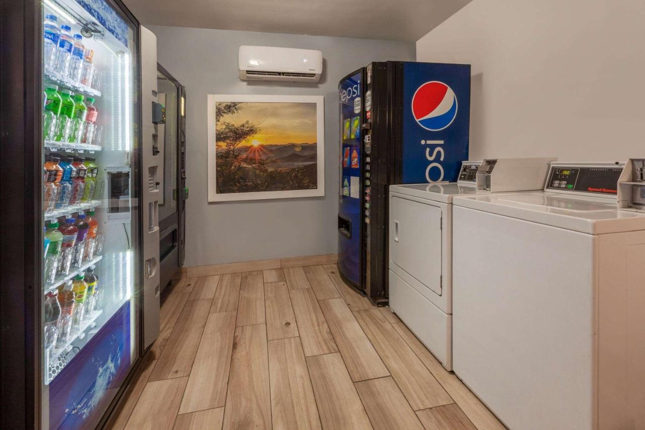 Days Inn By Wyndham Racine/Sturtevant מראה חיצוני תמונה