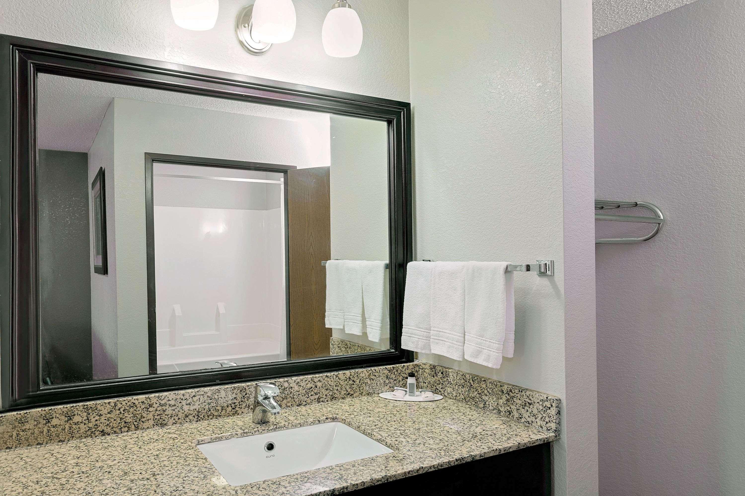 Days Inn By Wyndham Racine/Sturtevant מראה חיצוני תמונה